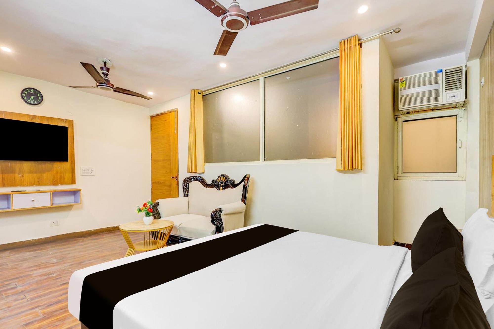 ניו דלהי Hotel O Hari Nagar Ashram מראה חיצוני תמונה