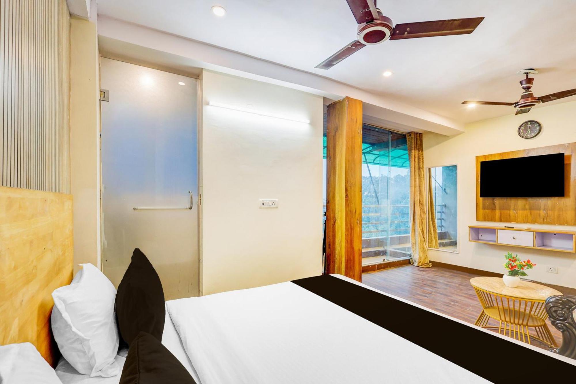 ניו דלהי Hotel O Hari Nagar Ashram מראה חיצוני תמונה