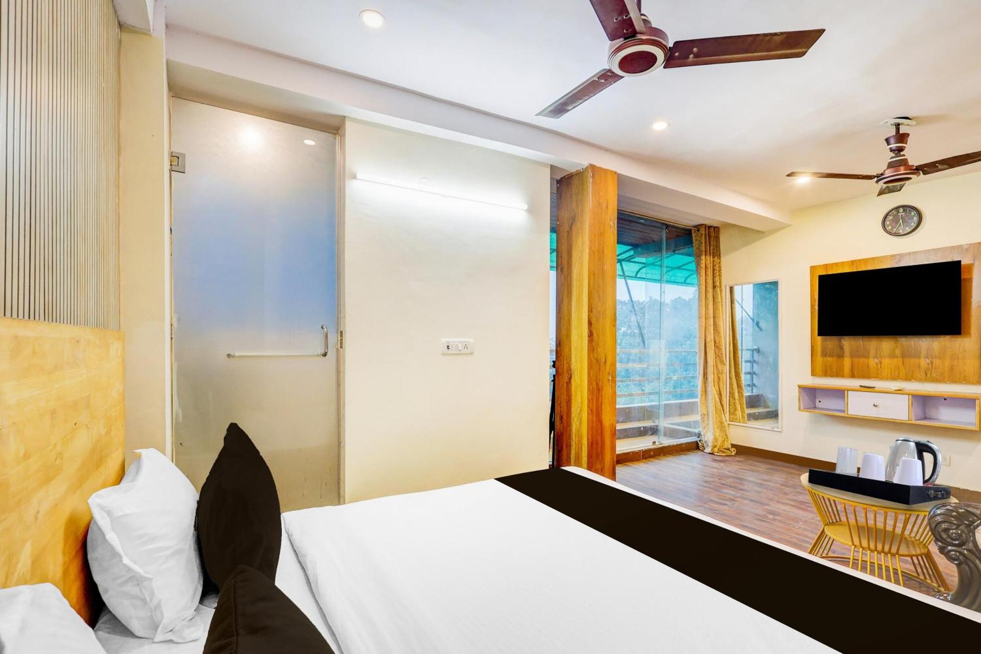 ניו דלהי Hotel O Hari Nagar Ashram מראה חיצוני תמונה