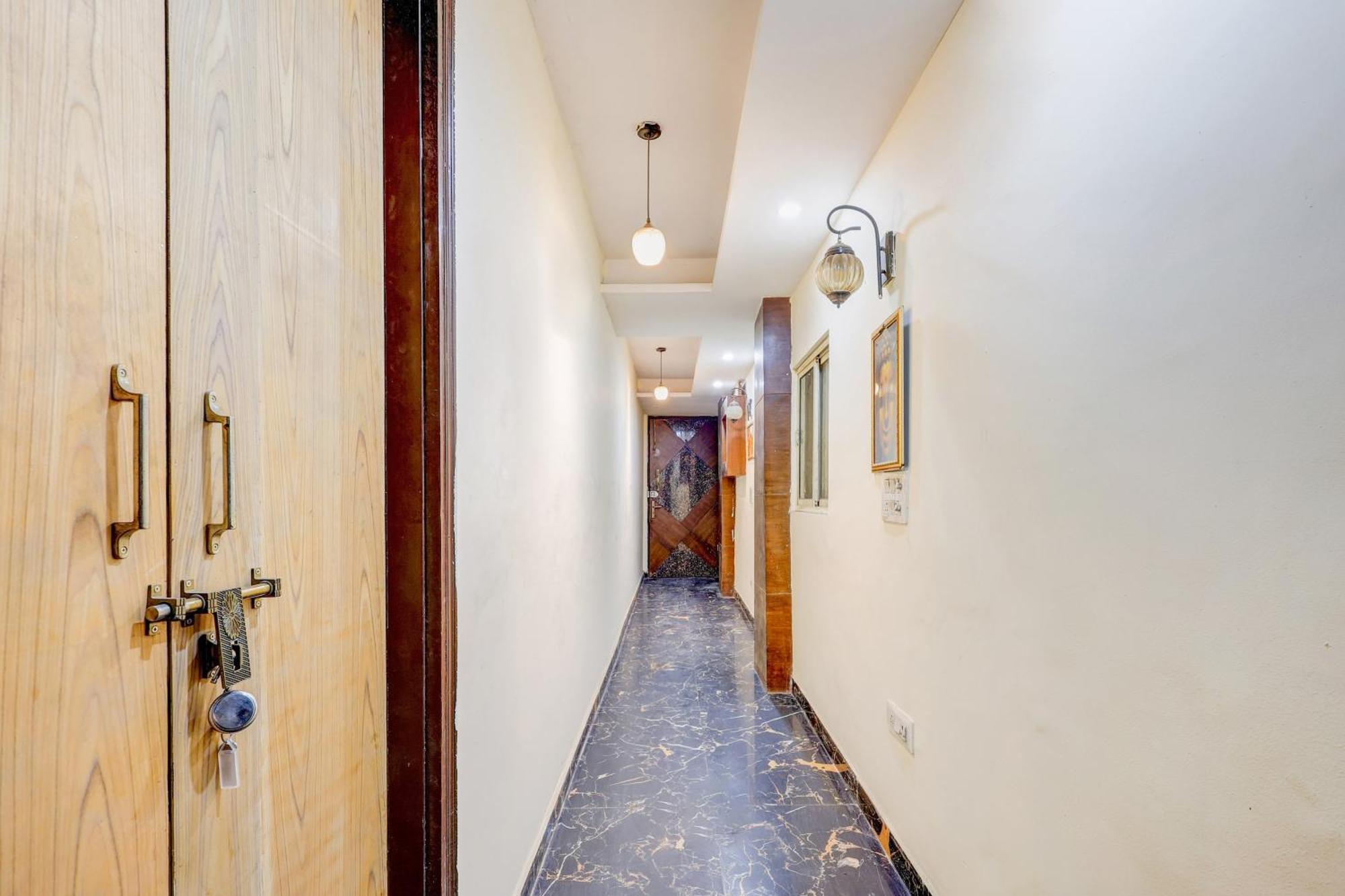 ניו דלהי Hotel O Hari Nagar Ashram מראה חיצוני תמונה