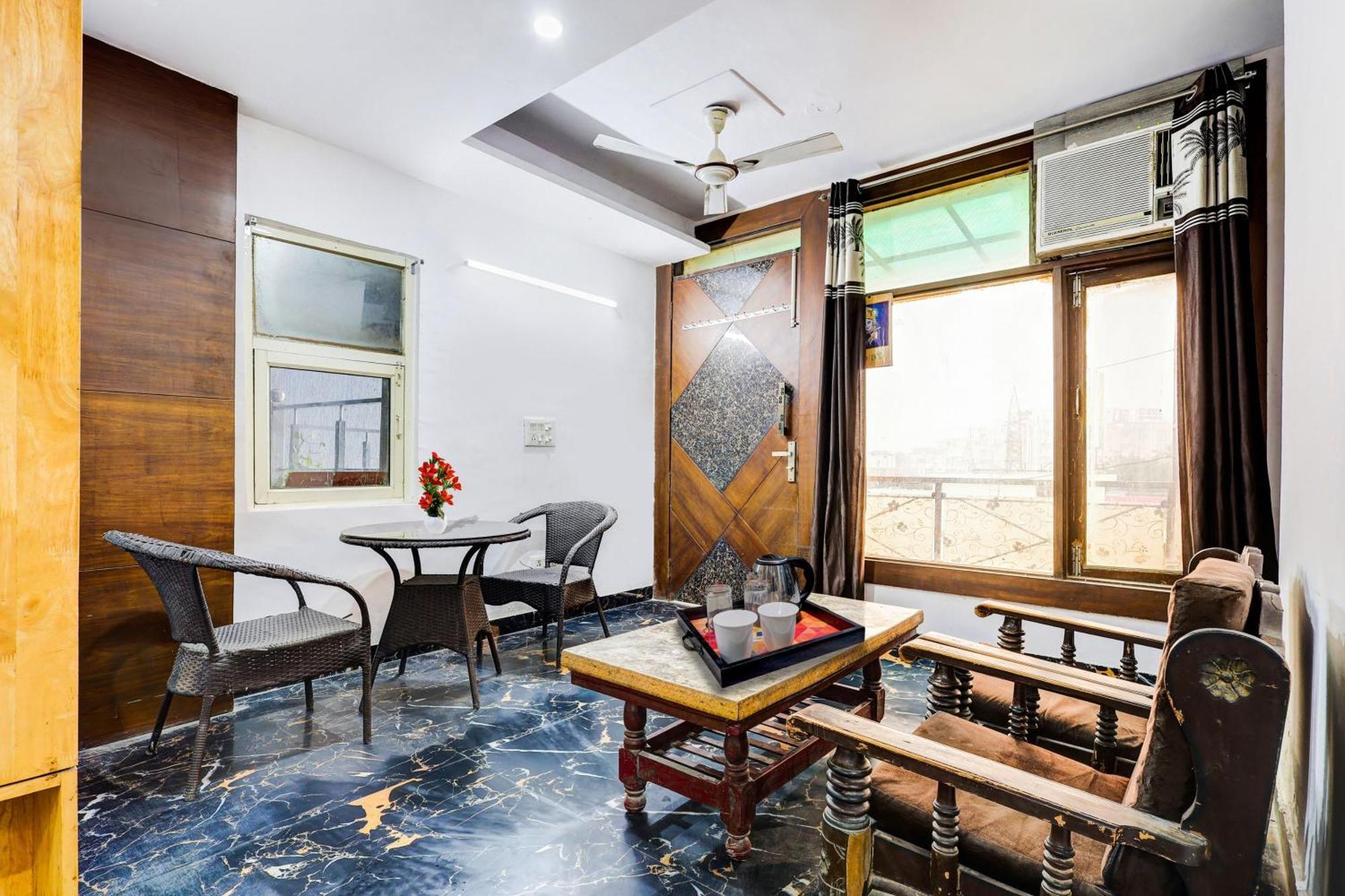 ניו דלהי Hotel O Hari Nagar Ashram מראה חיצוני תמונה