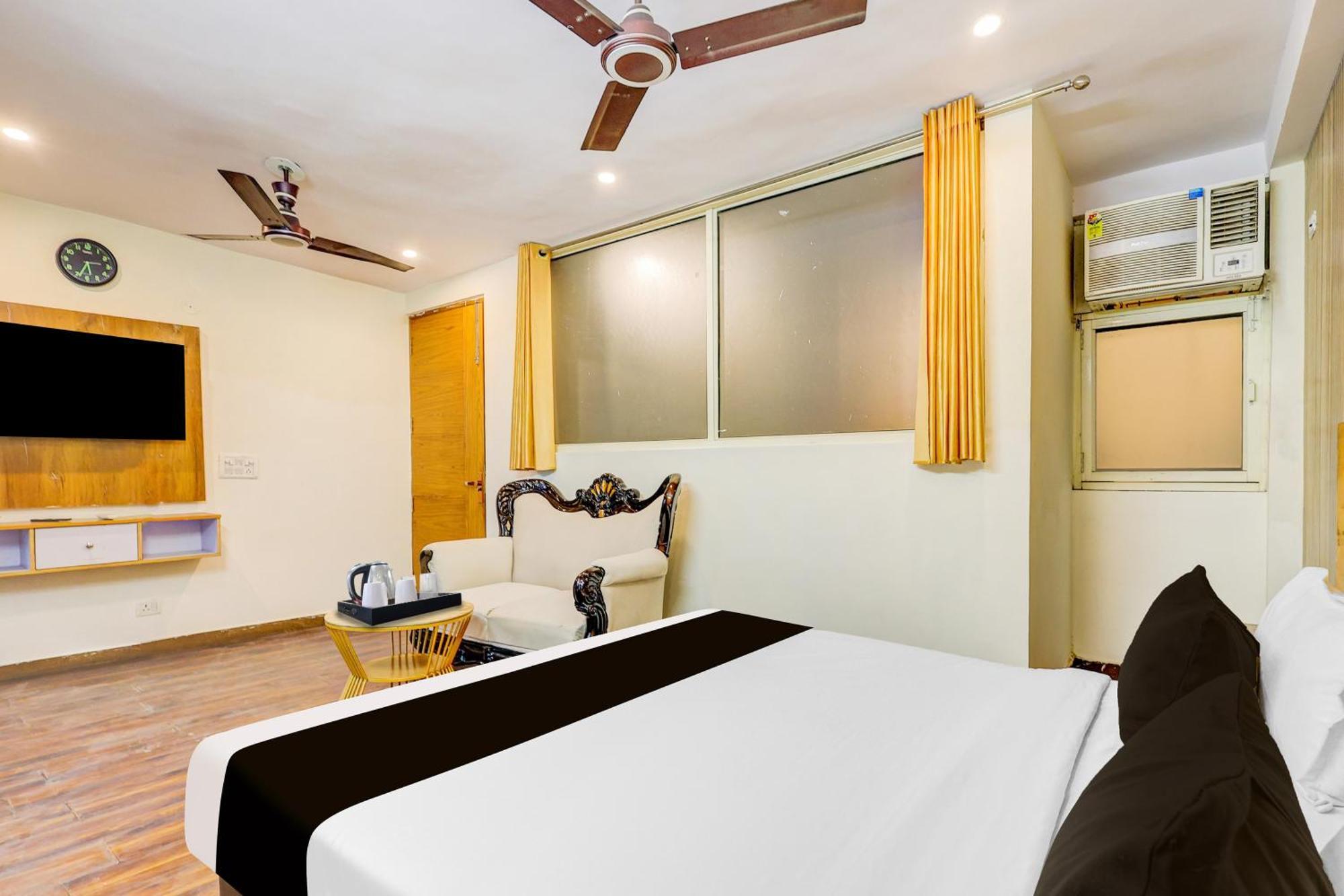 ניו דלהי Hotel O Hari Nagar Ashram מראה חיצוני תמונה